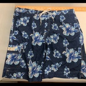 Men’s Chaps Swim Trunks Floral Pattern XL  NWOT!